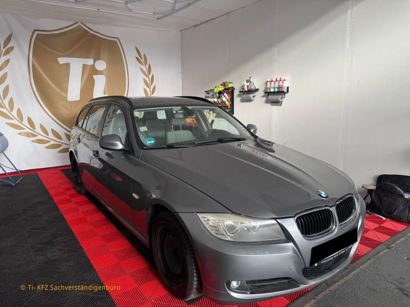 BMW 318 *Touring*318d*Automatik*Steuerkette-NEU* Gris - 2