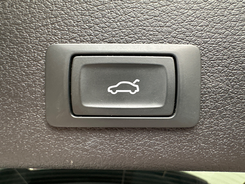 Audi Q8 e-tron 50 S-Line Qu NAV+MATRIX+ACC+KAM+PANO — photo 8
