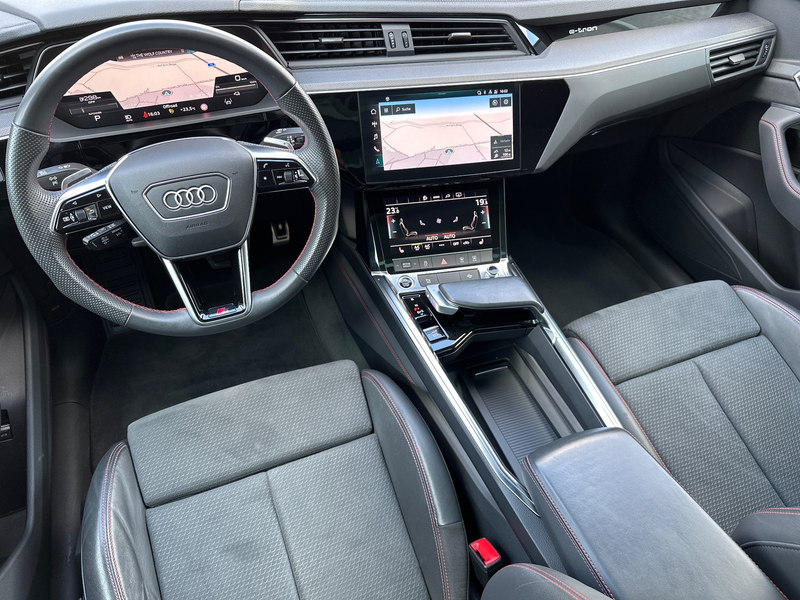 Audi Q8 e-tron 50 S-Line Qu NAV+MATRIX+ACC+KAM+PANO — photo 15