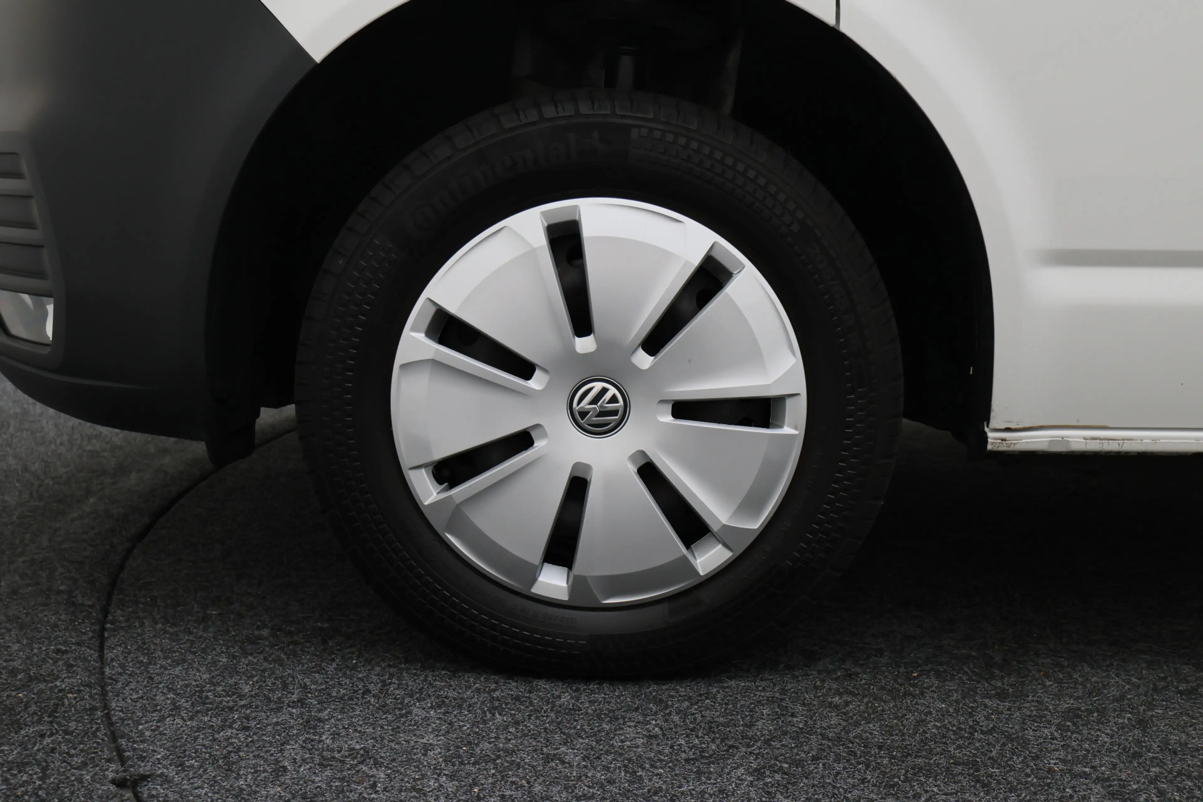 Volkswagen T6.1 Transporter 2.0 TDI L2H1 28 150PK Trekhaak, Apple Carplay, DAB — photo 25