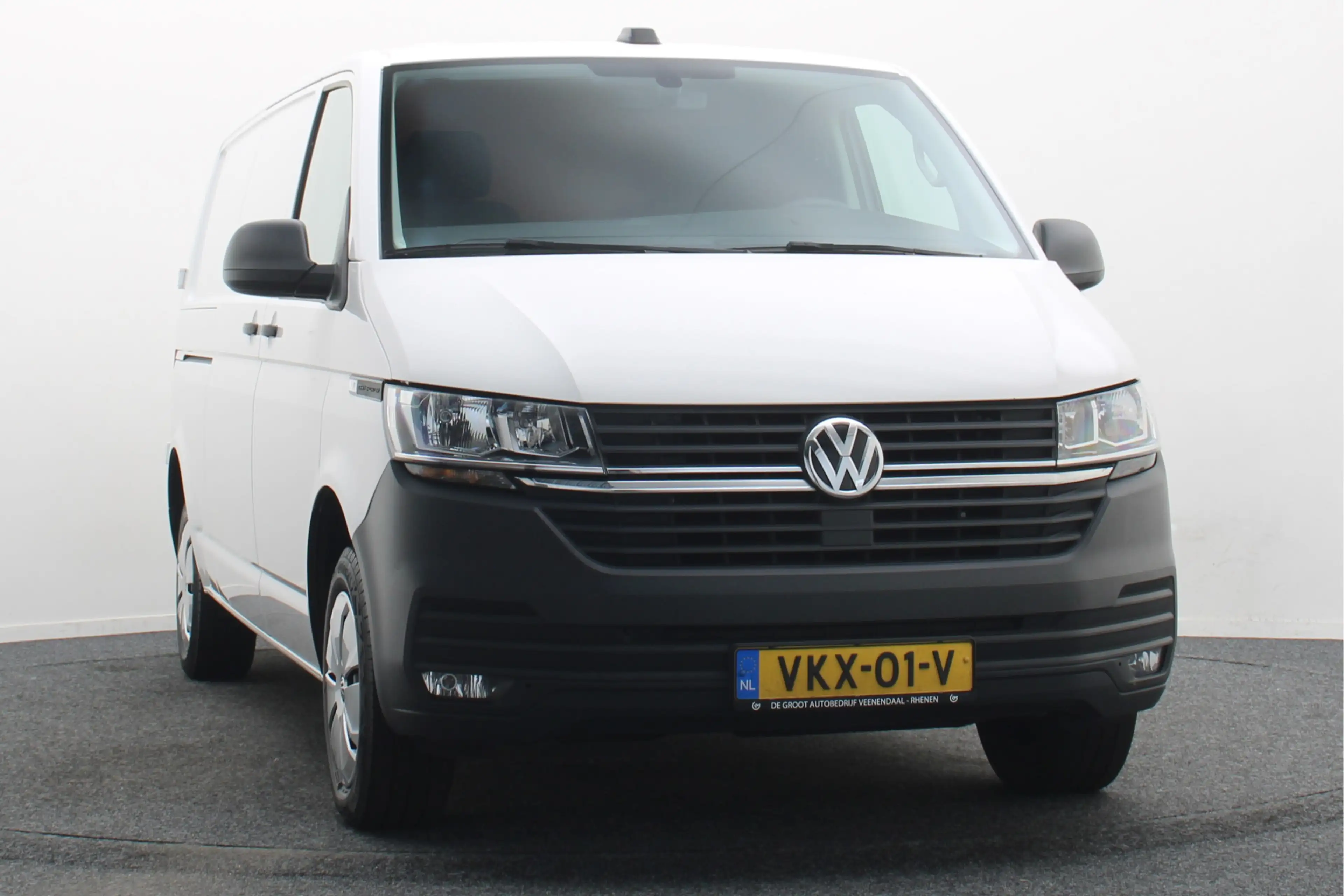 Volkswagen T6.1 Transporter 2.0 TDI L2H1 28 150PK Trekhaak, Apple Carplay, DAB — photo 22