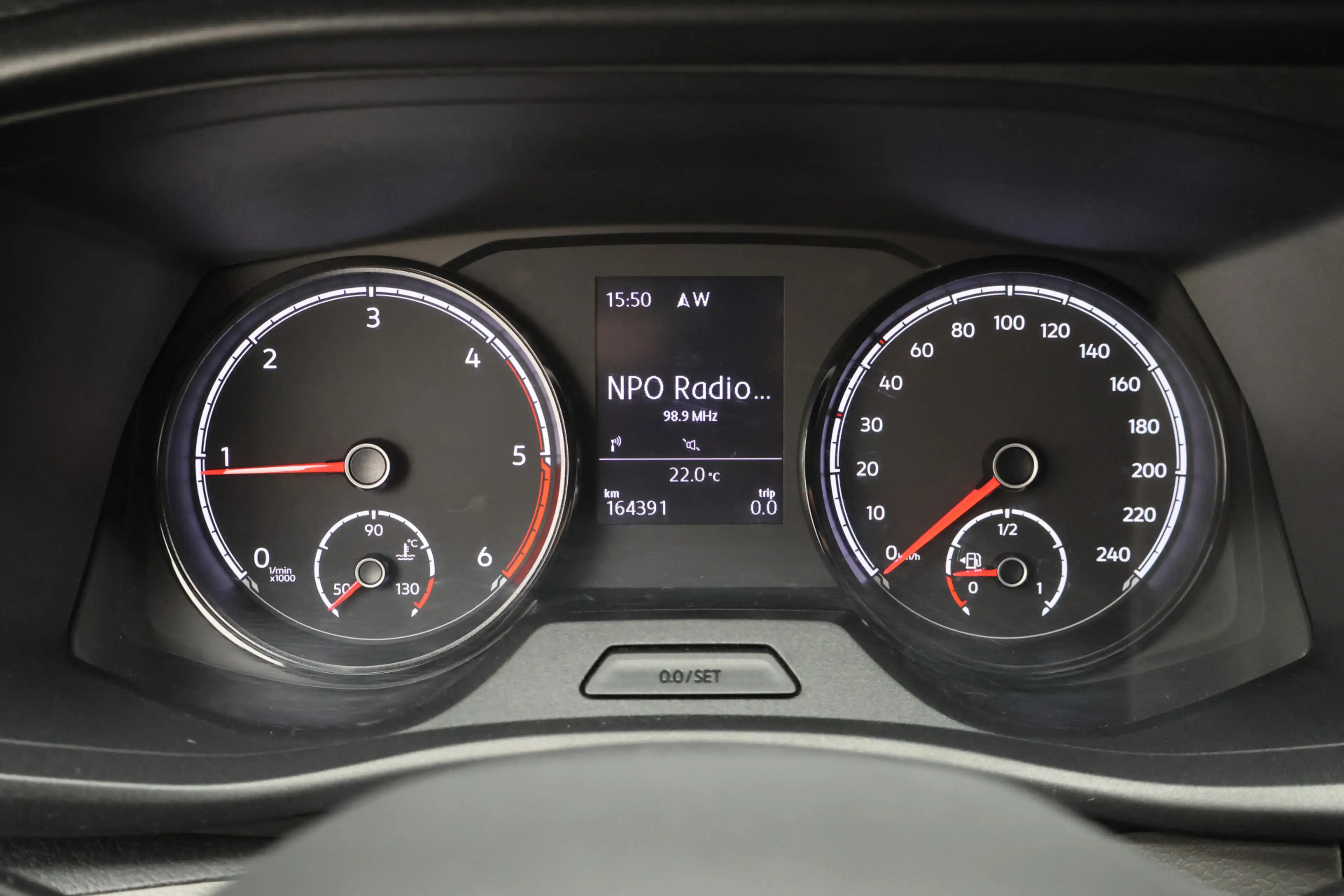 Volkswagen T6.1 Transporter 2.0 TDI L2H1 28 150PK Trekhaak, Apple Carplay, DAB — photo 4