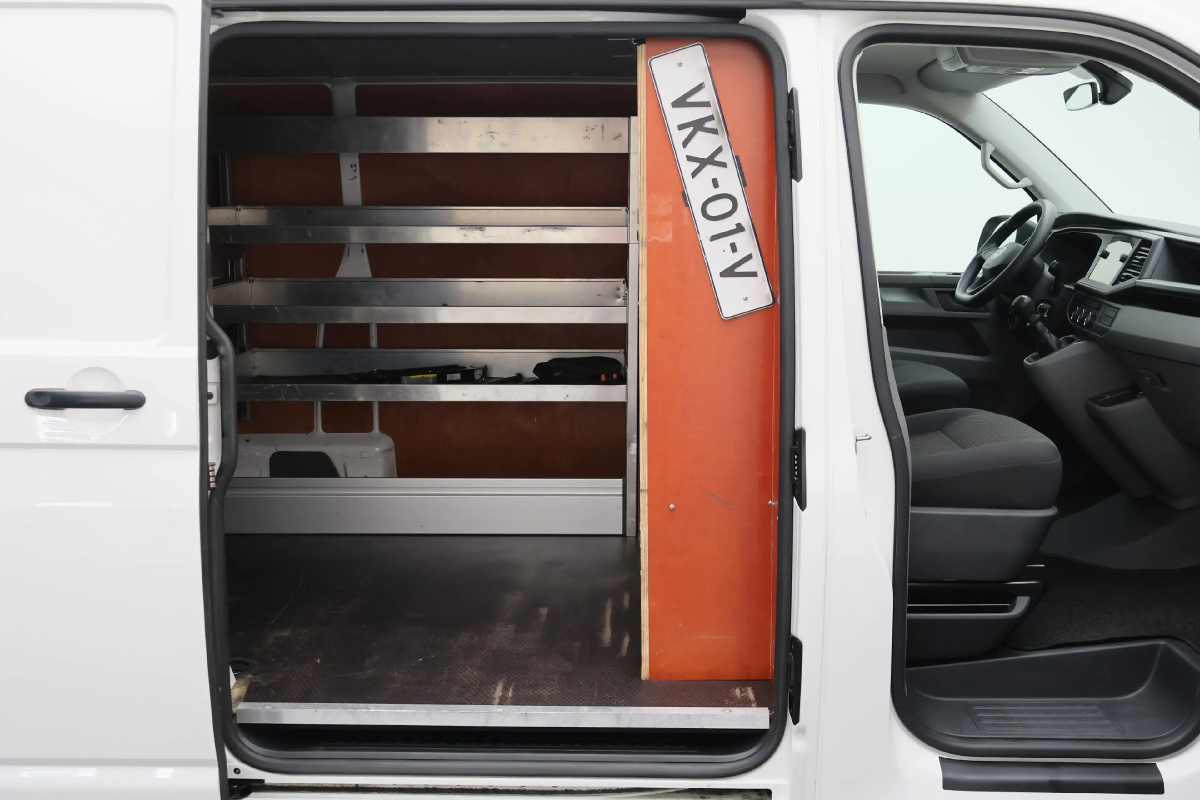 Volkswagen T6.1 Transporter 2.0 TDI L2H1 28 150PK Trekhaak, Apple Carplay, DAB — photo 11