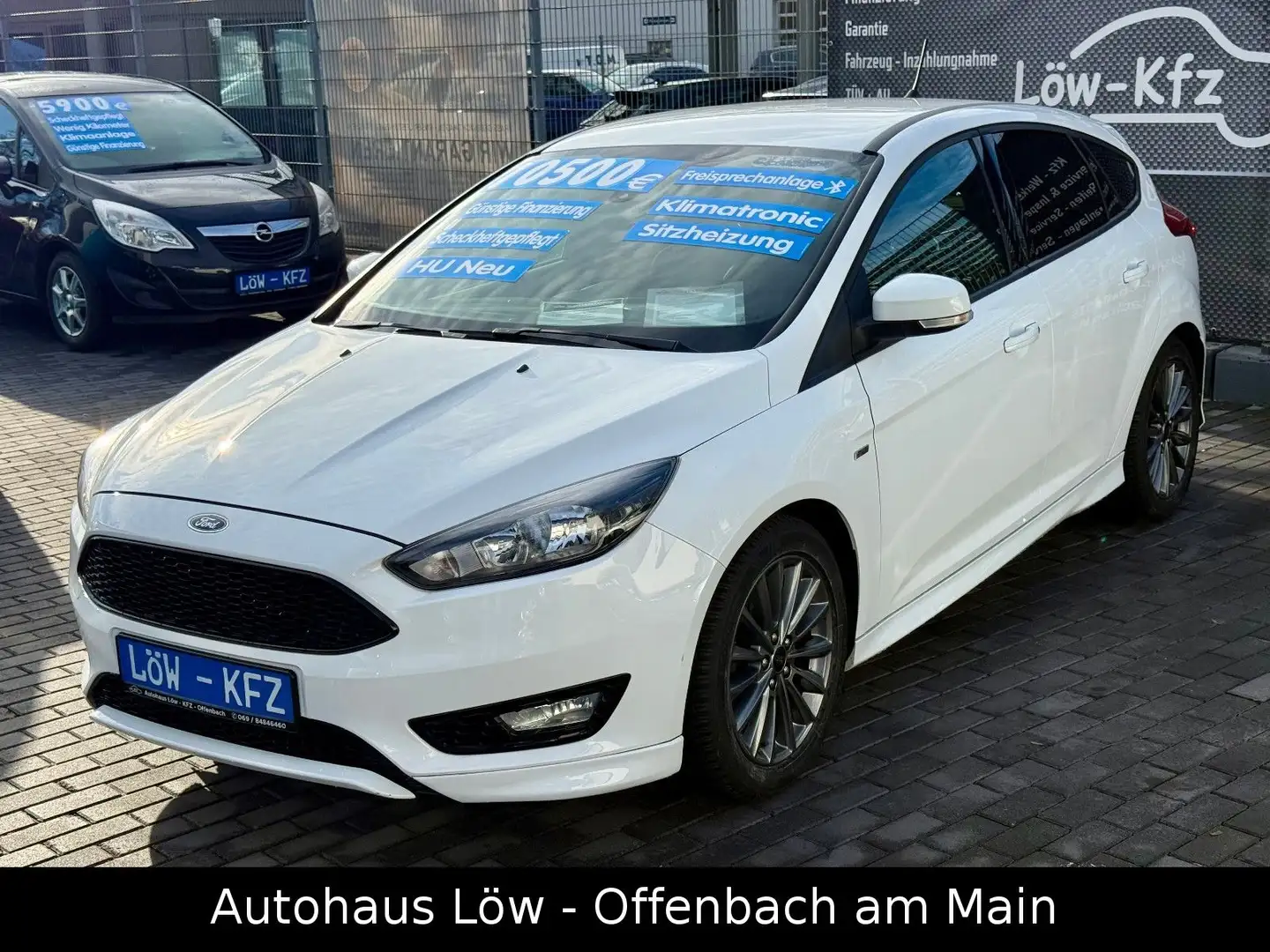 Ford Focus Lim. ST-Line TÜV NEU SCHECKHEFT ALLWETTER Blanc - 2