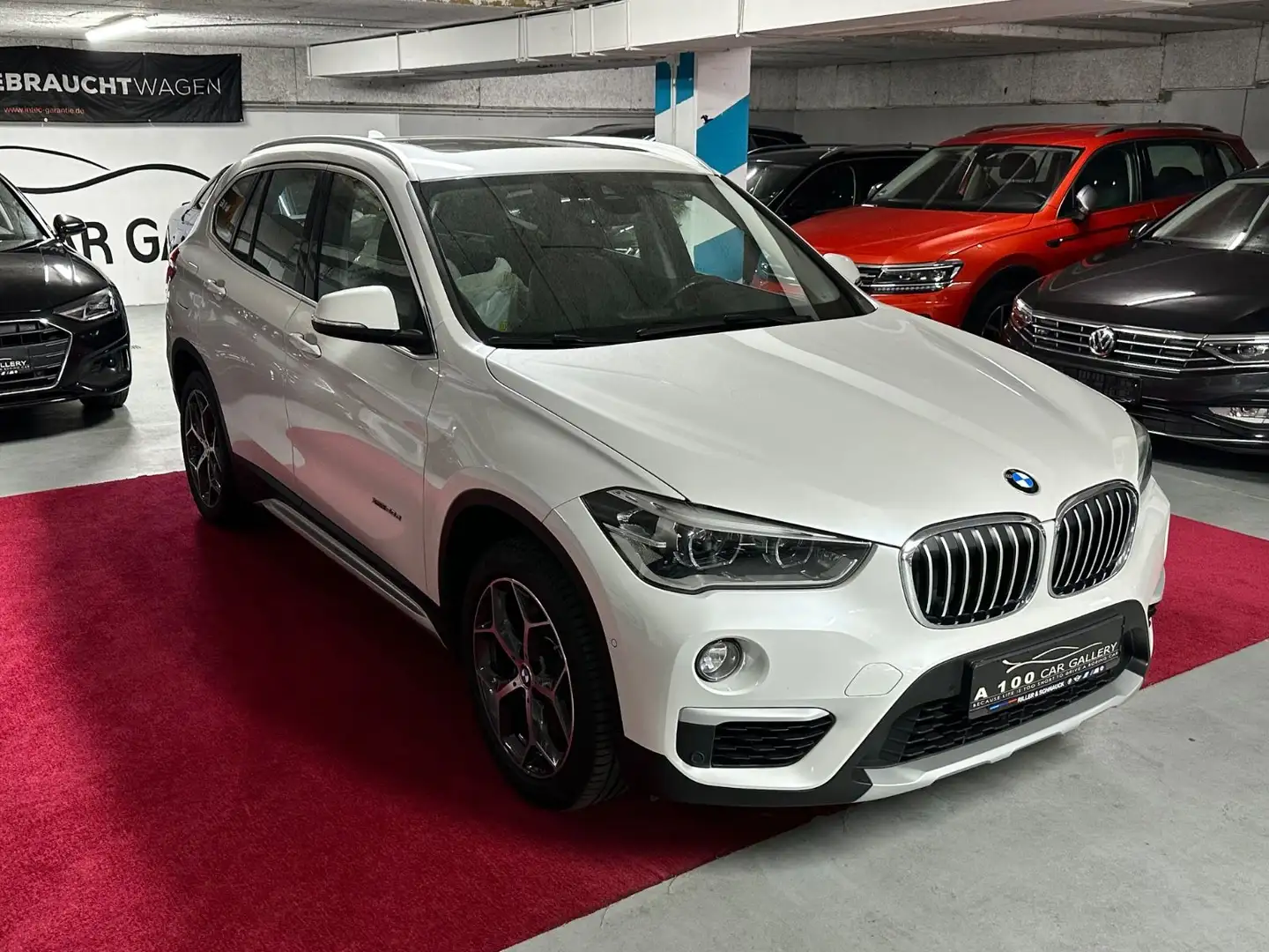 BMW X1 xDrive 20 d xLine*Panorama*Ambiente*8xBereift Blanc - 1