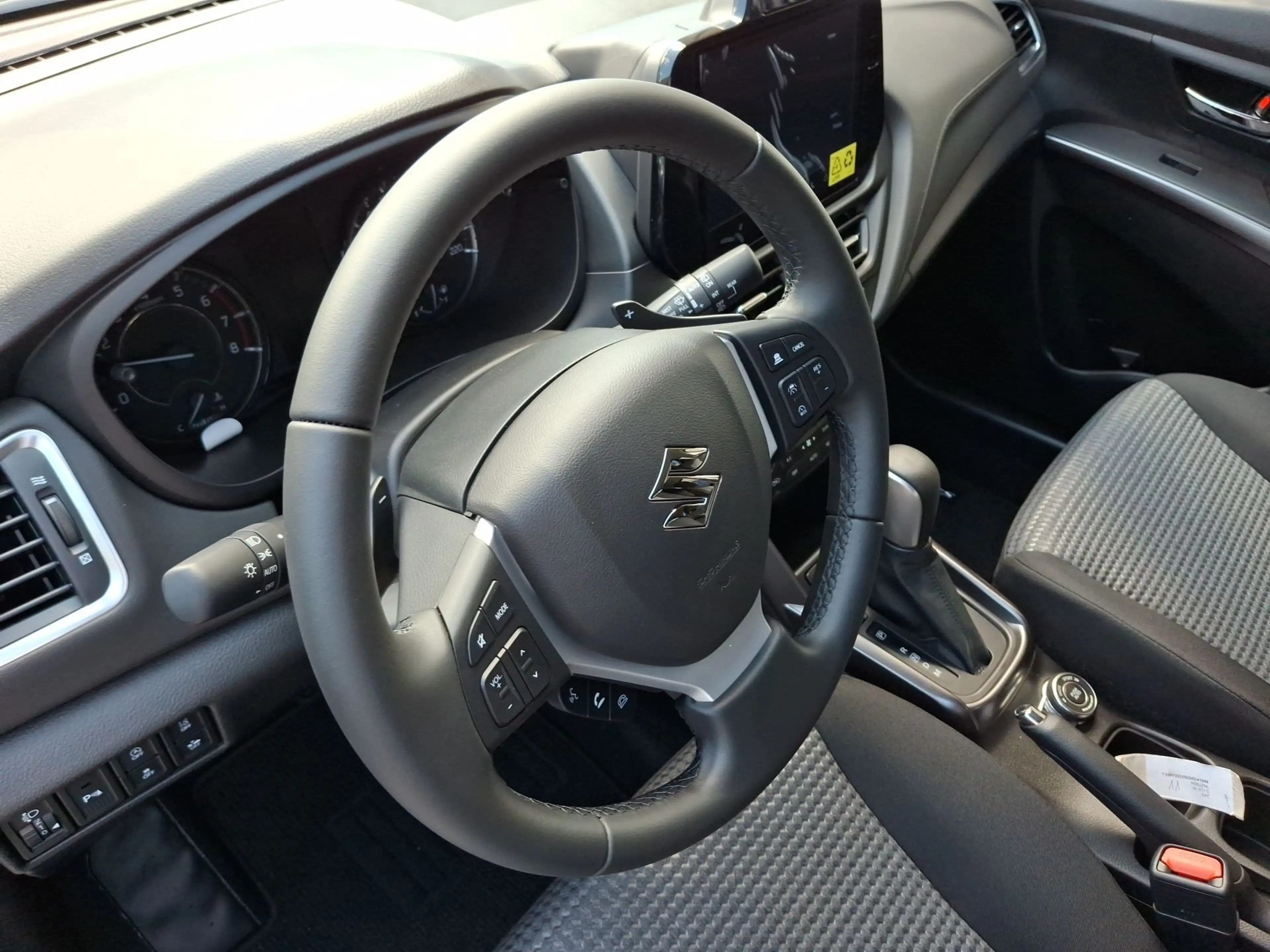 Suzuki S-Cross 1.4 Hybrid ALLGRIP shine Aut. ACC+LED+LM — photo 10