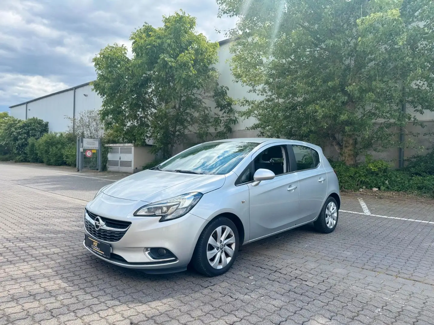 Opel Corsa E Innovation 1HAND AUTOMATIK/KAMERA/PDC Argento - 1