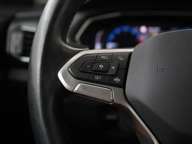 Volkswagen T-Cross view 8