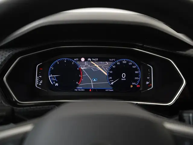 Volkswagen T-Cross view 9