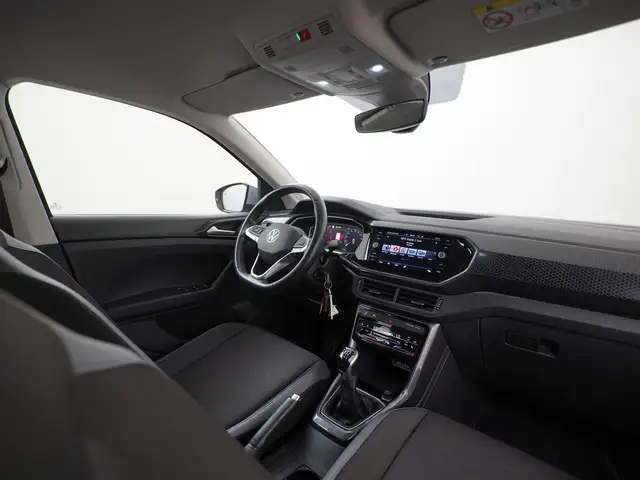 Volkswagen T-Cross view 2