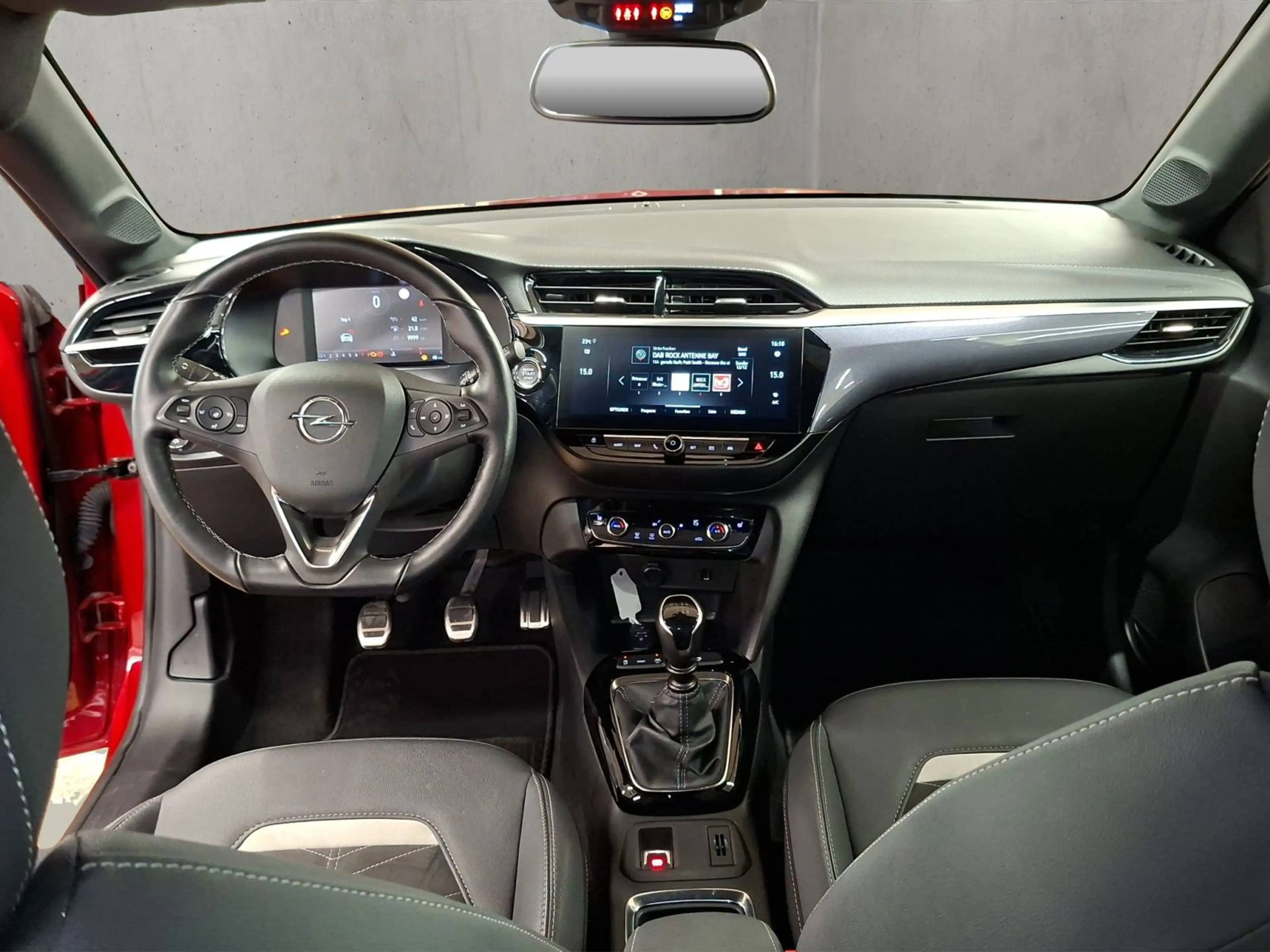 Opel Corsa F 1.2 Turbo Ultimate — photo 8
