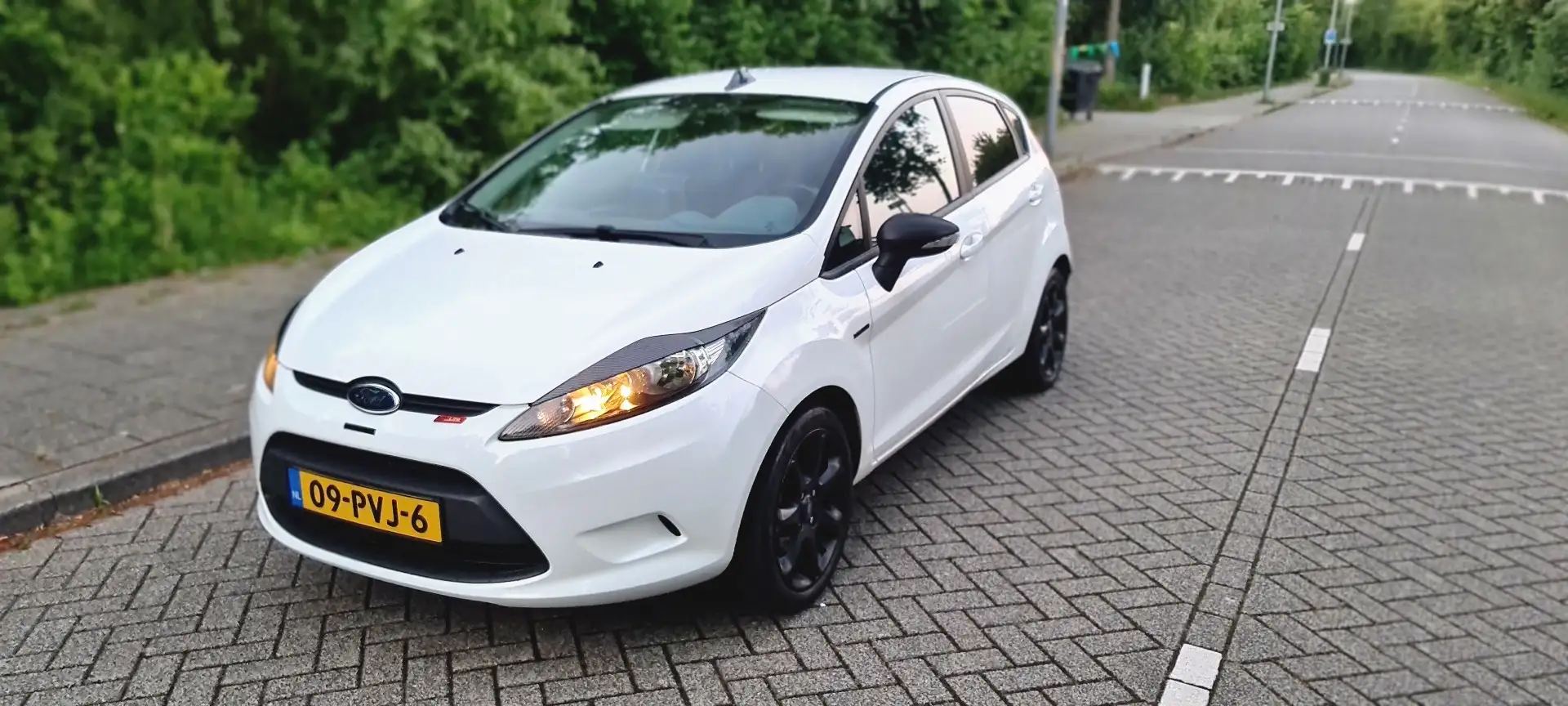 Ford Fiesta 1.25 Wit - 2