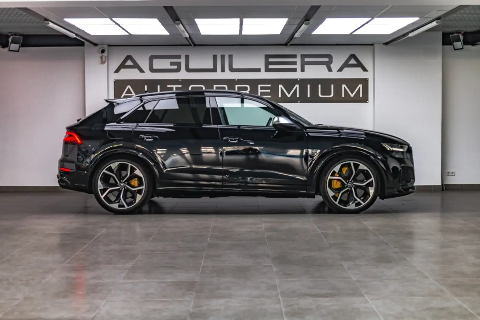 Audi RS Q8 TFSI quattro tiptronic Negro - 2