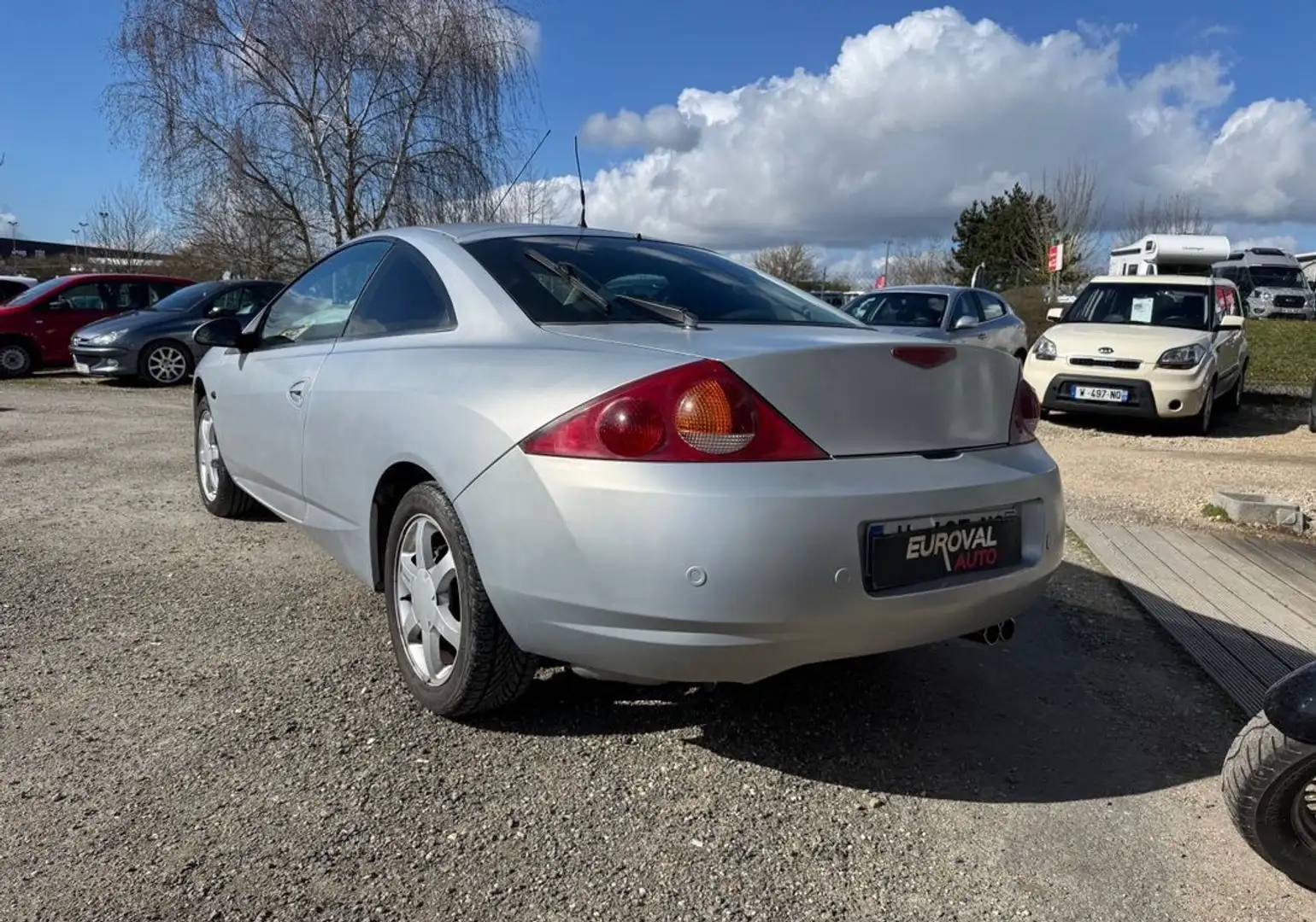 Ford Cougar 2.0 130ch basis 3p Grau - 2
