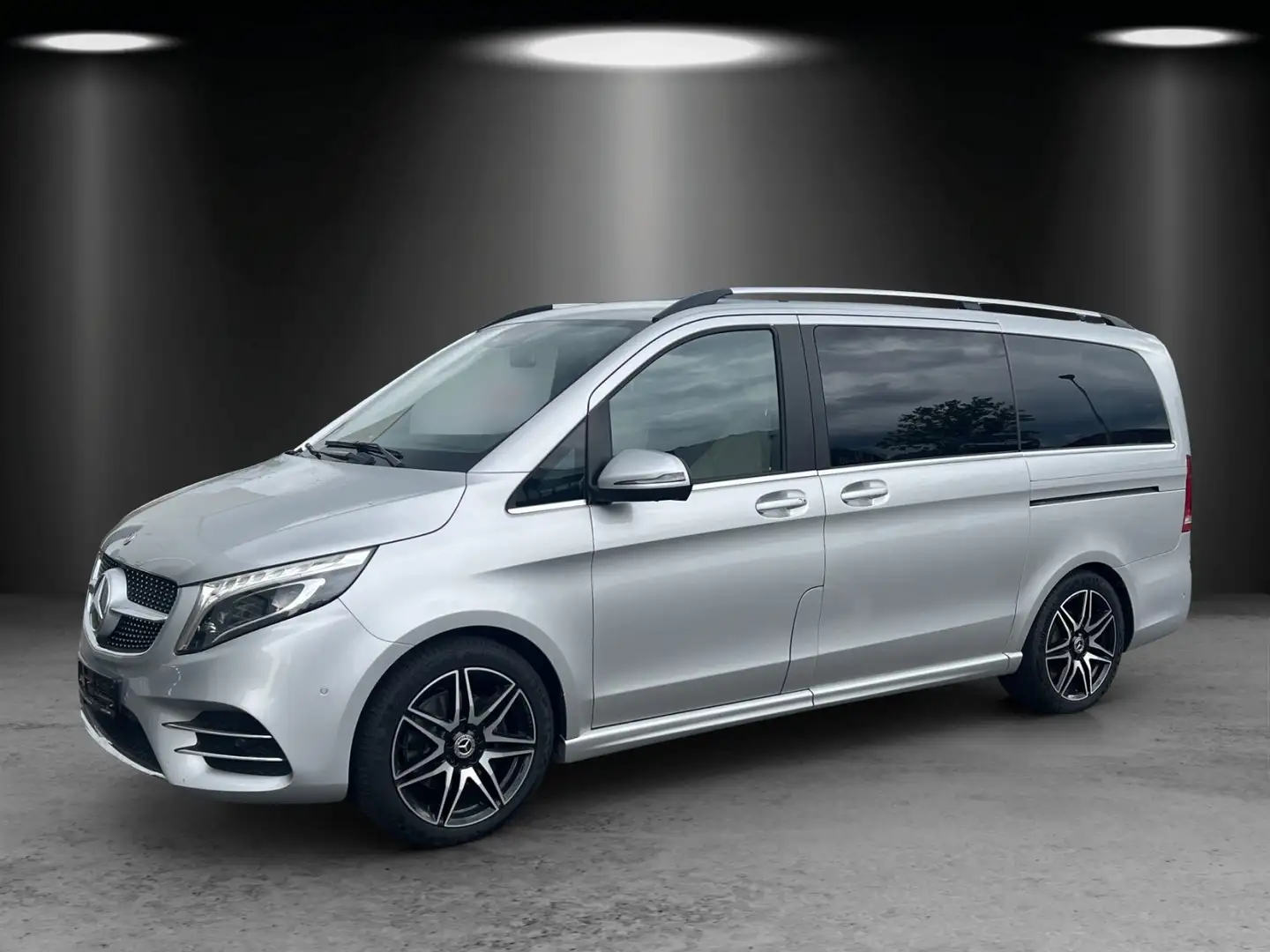 Mercedes-Benz V 300 V300d L EXCLUSIVE Edition AMG Standhz AHK DISTRO Argent - 2