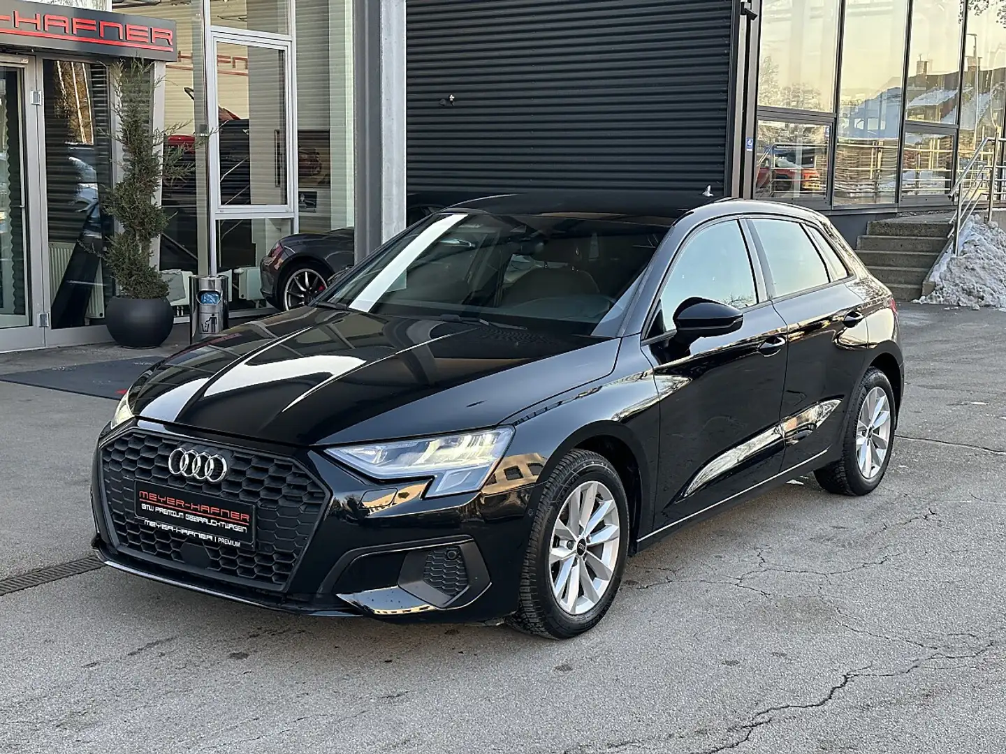 Audi A3 SB 30 TFSI S-tronic / Virtual Cockpit / SZH / Navi Schwarz - 1