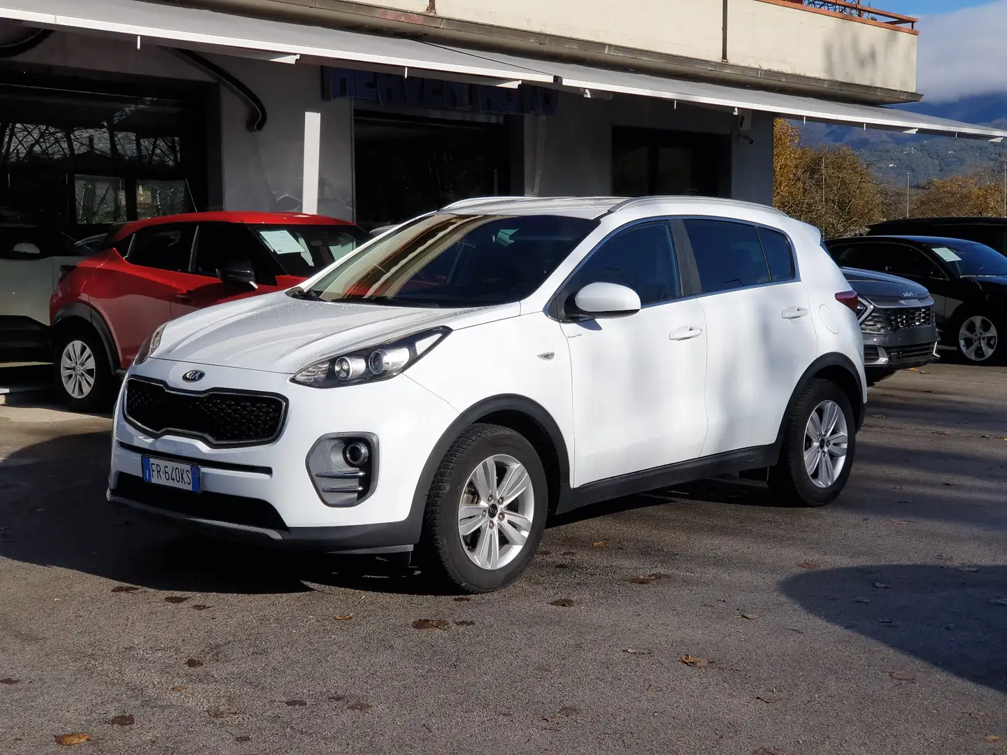 Kia Sportage Sportage 1.7 crdi Business Class 2wd 115cv Bianco - 1