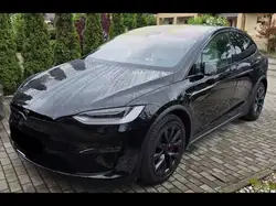 Tesla Model X Plaid