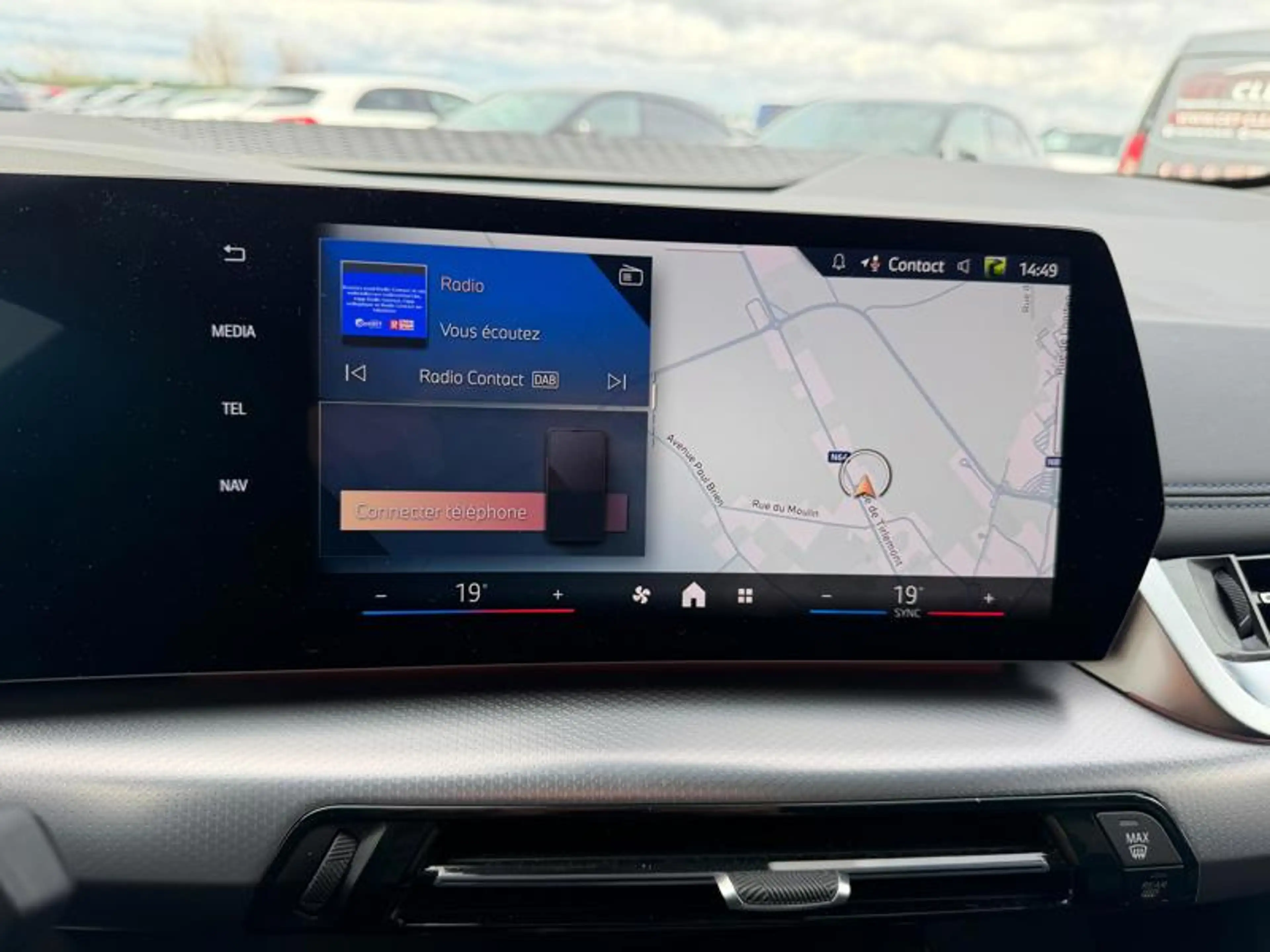 BMW 220 i Active Tourer M Sport — photo 8