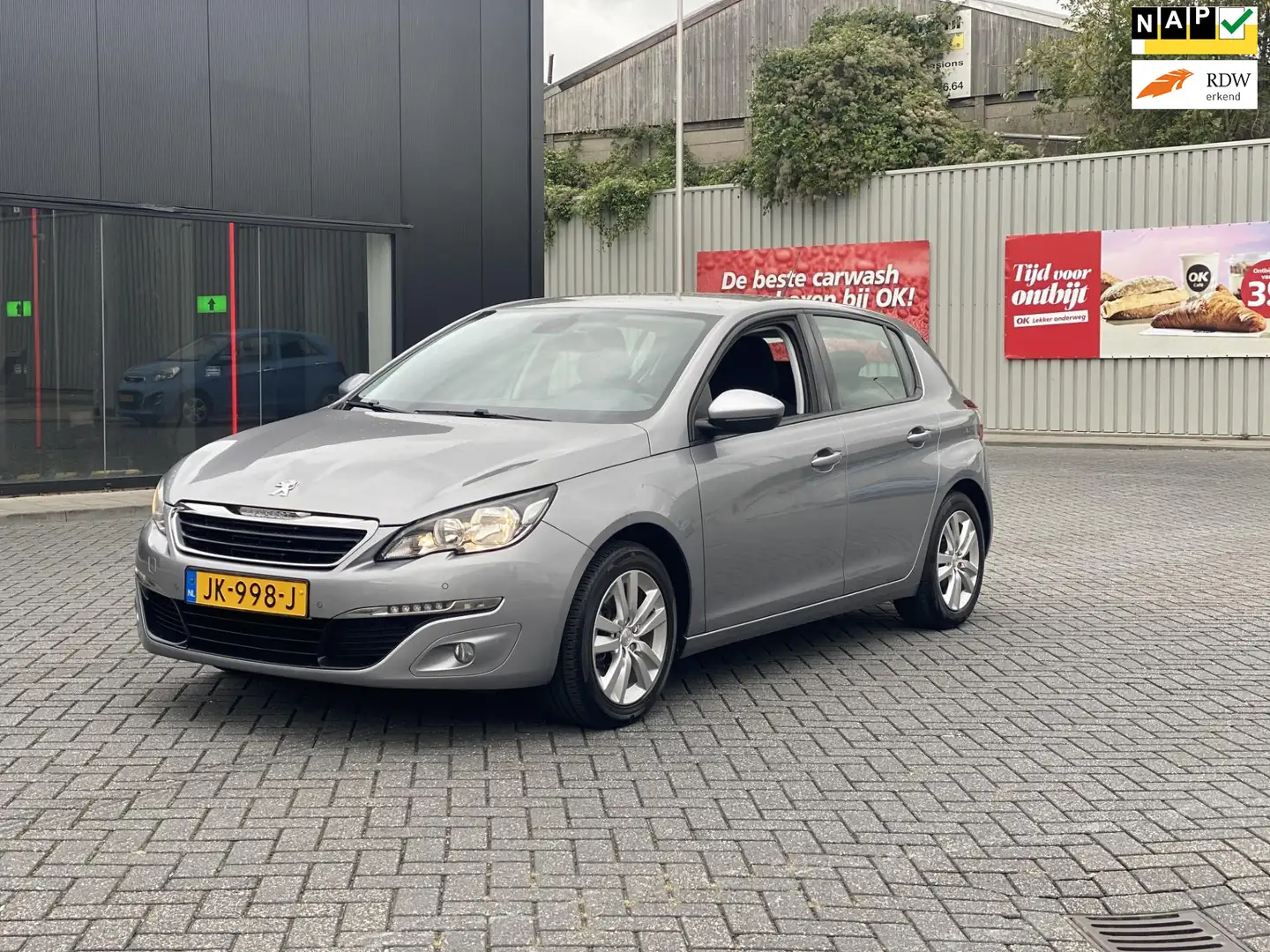 Peugeot 308 1.2 PureTech Allure Grijs - 1