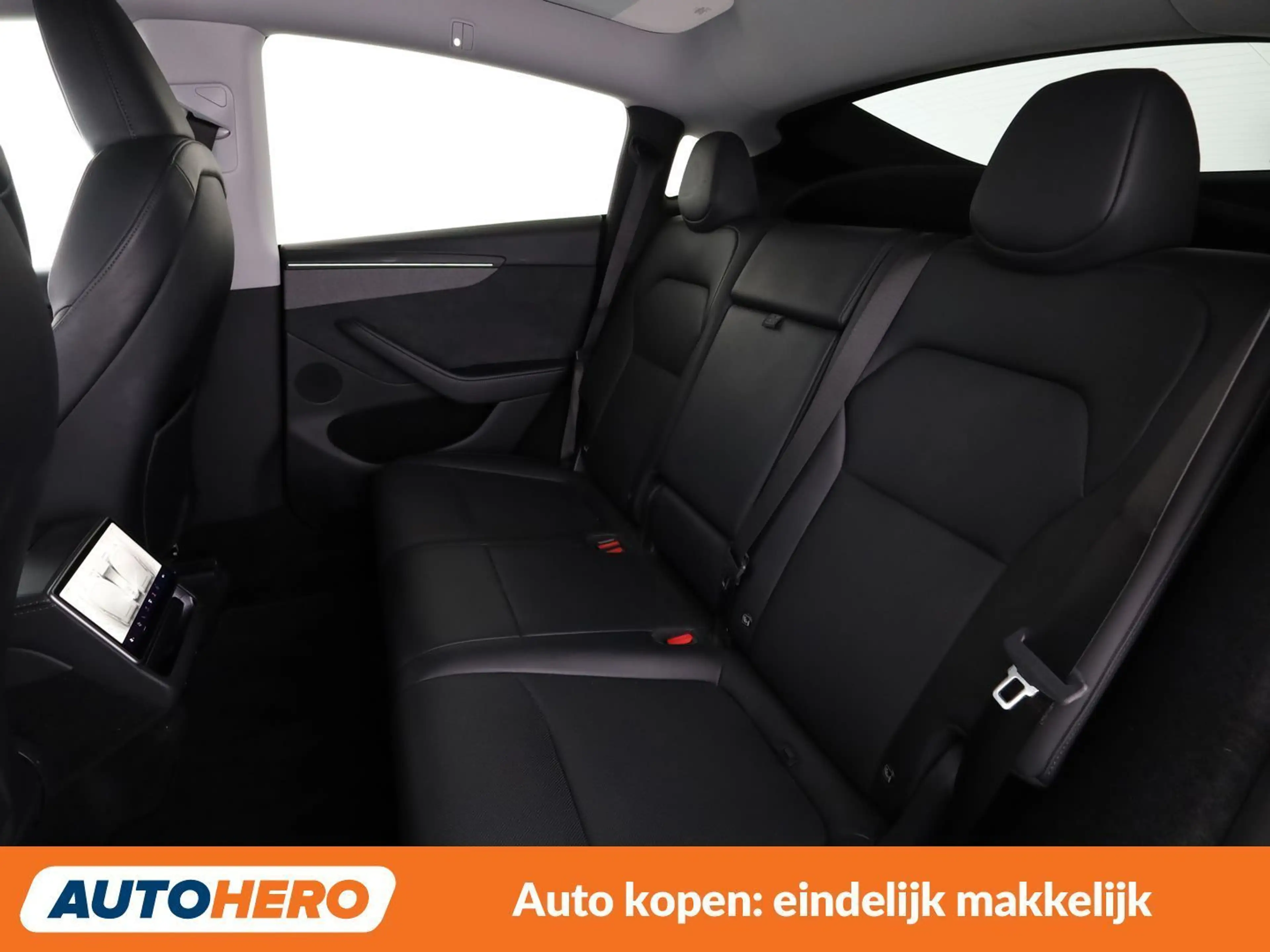 Tesla Model Y Long Range Dual AWD Premium — photo 14