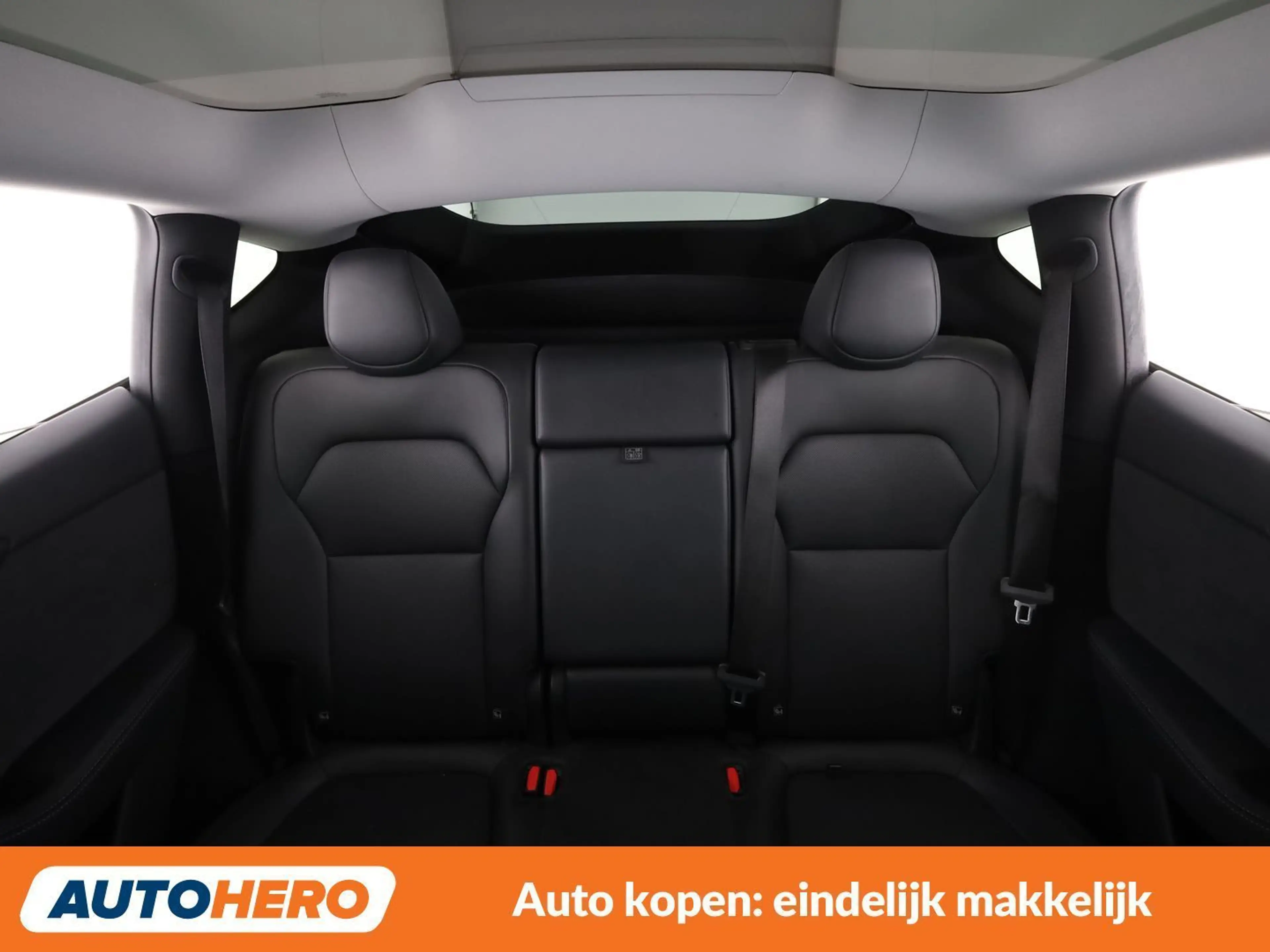 Tesla Model Y Long Range Dual AWD Premium — photo 15