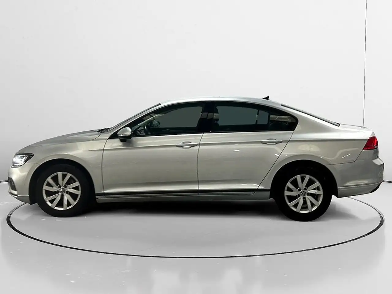 2021 Volkswagen Passat 2.0TDI EVO Business 110kW, photograph 6