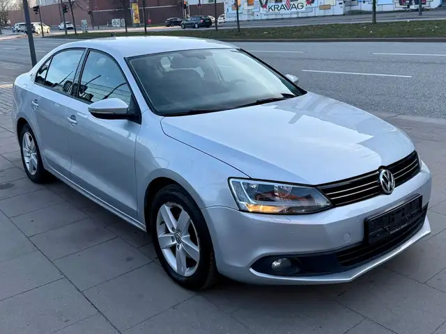 Volkswagen Jetta VI Comfortline / TÜV NEU