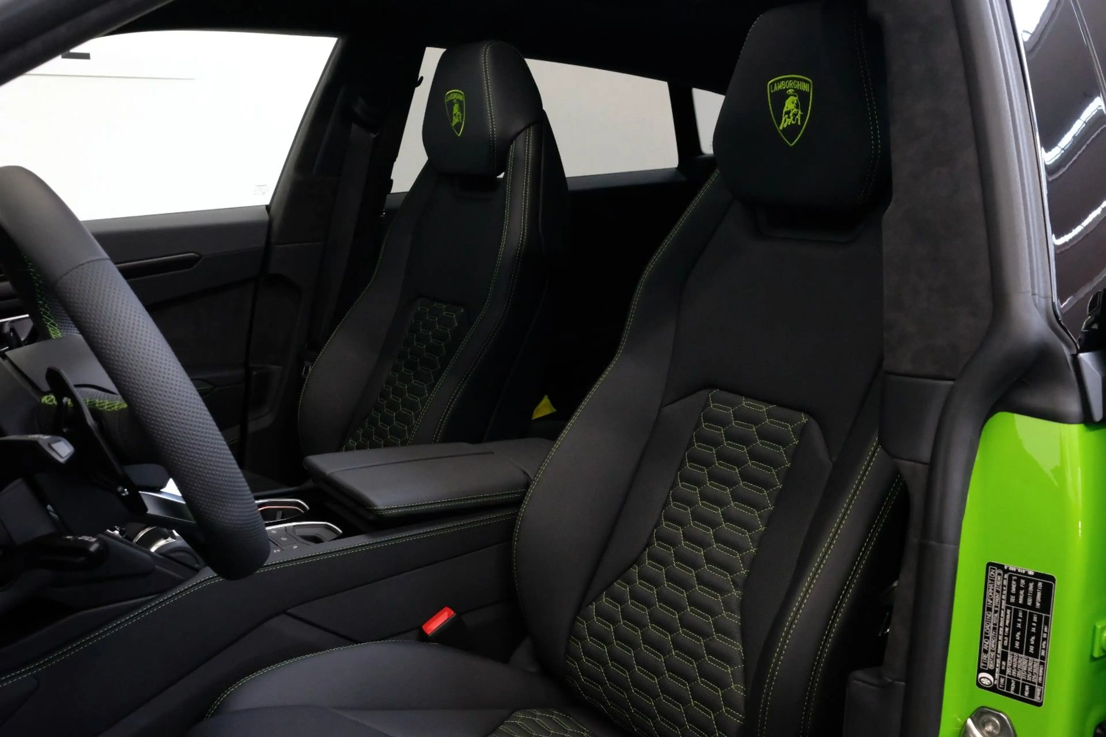 Lamborghini Urus /WARRANTY-2027/B&O/PANO/NIGHT/STYLE/MASSAGE — photo 11
