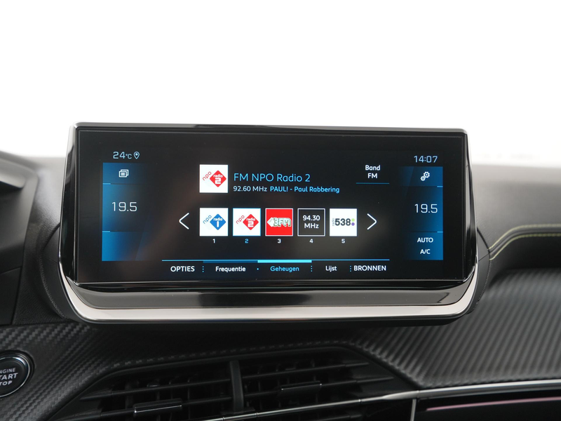 Peugeot 2008 1.2 PureTech GT Pack Automaat | Leder | Panoramada — photo 14