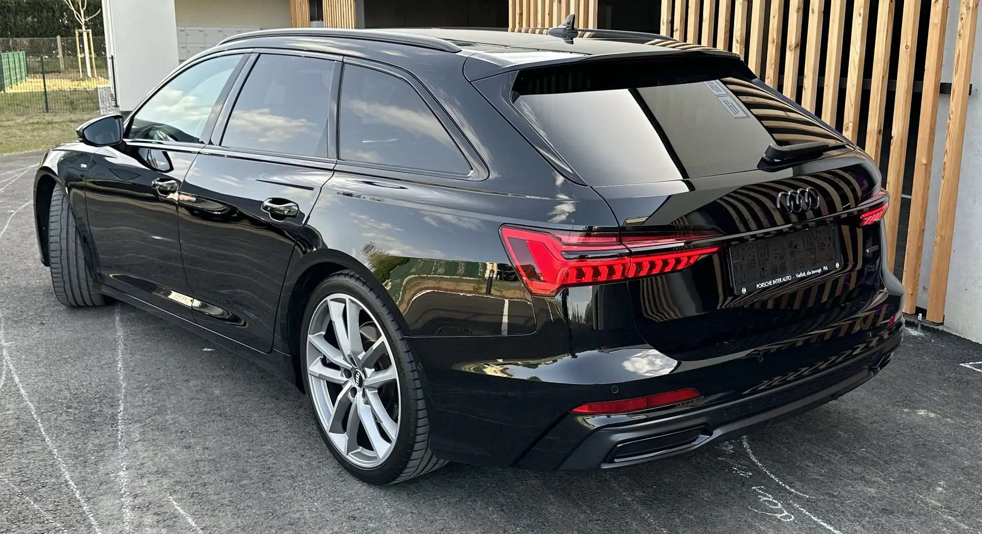 Audi A6 Avant 45 TDI quattro sport tiptronic Schwarz - 2