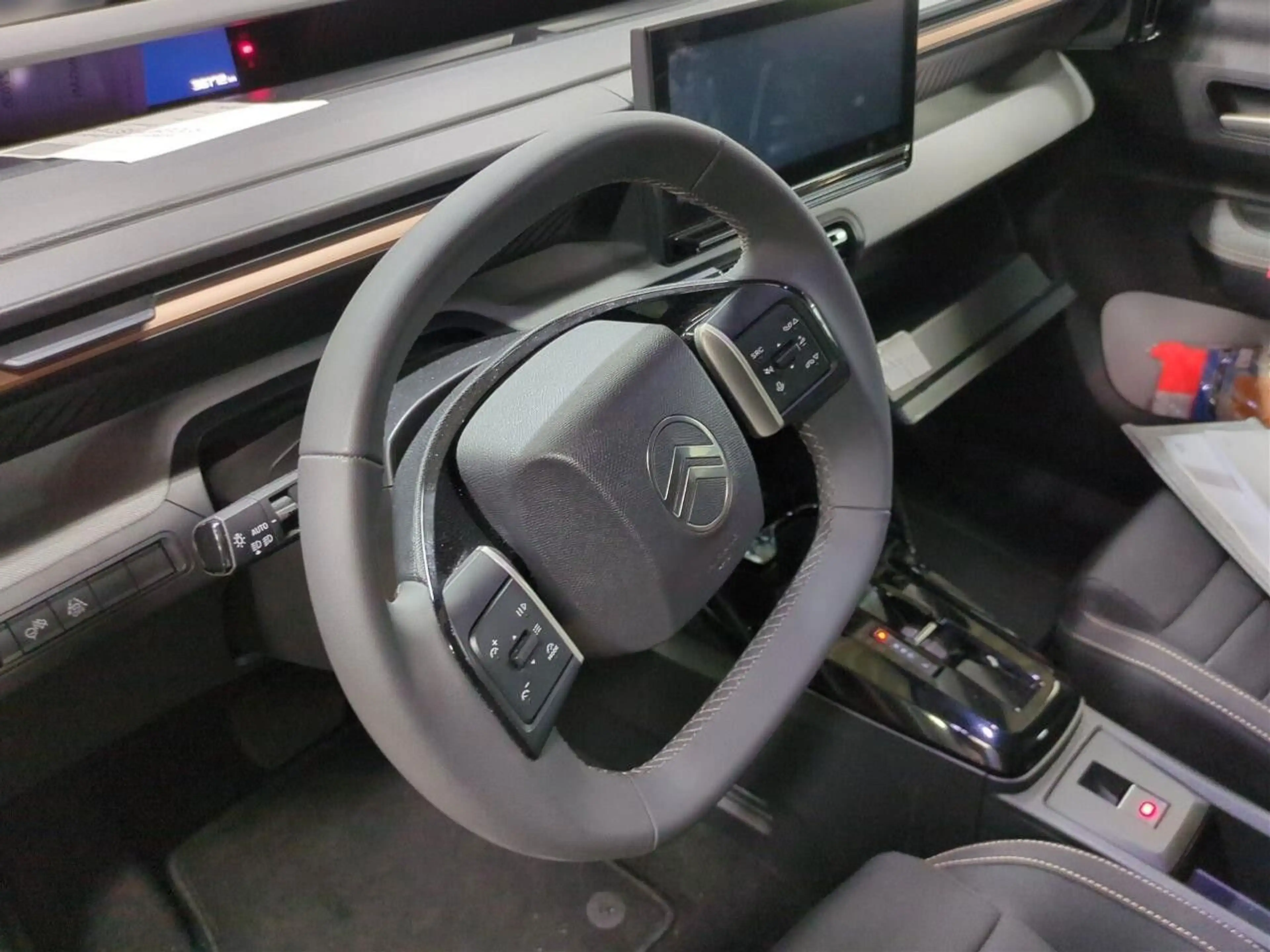 Citroen C3 Aircross 1.2 HYBRID PLUS DSC NAVI/LED/KAMERA — photo 6