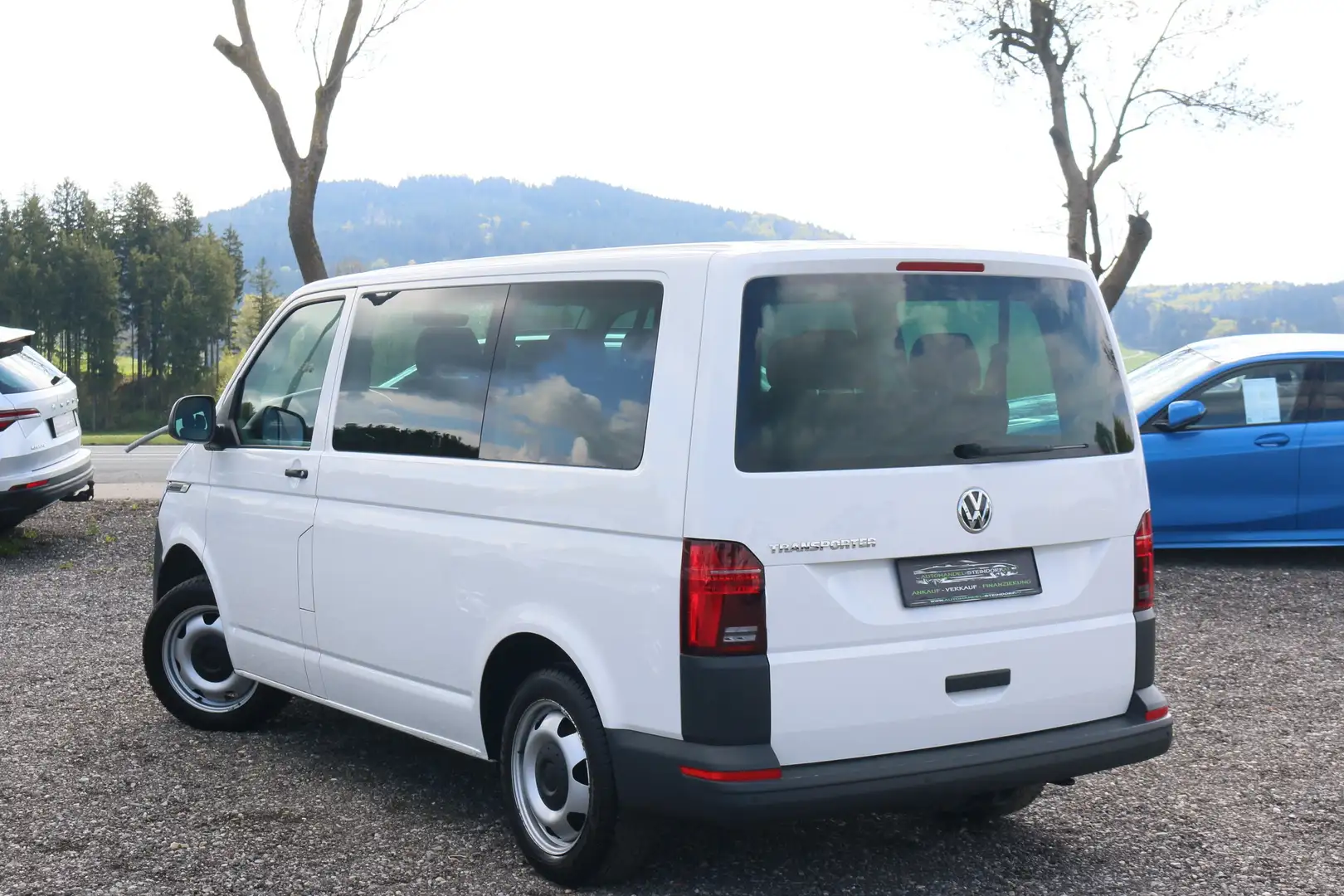 Volkswagen T6.1 Kombi 9 Sitzer*Xenon*Multifunkton*Kurvenlicht Weiß - 2