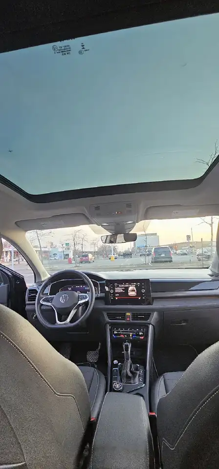 Volkswagen Taos снимка Volkswagen Taos
