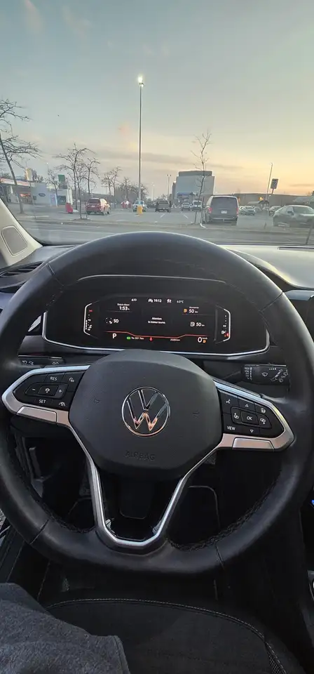 Volkswagen Taos снимка Volkswagen Taos