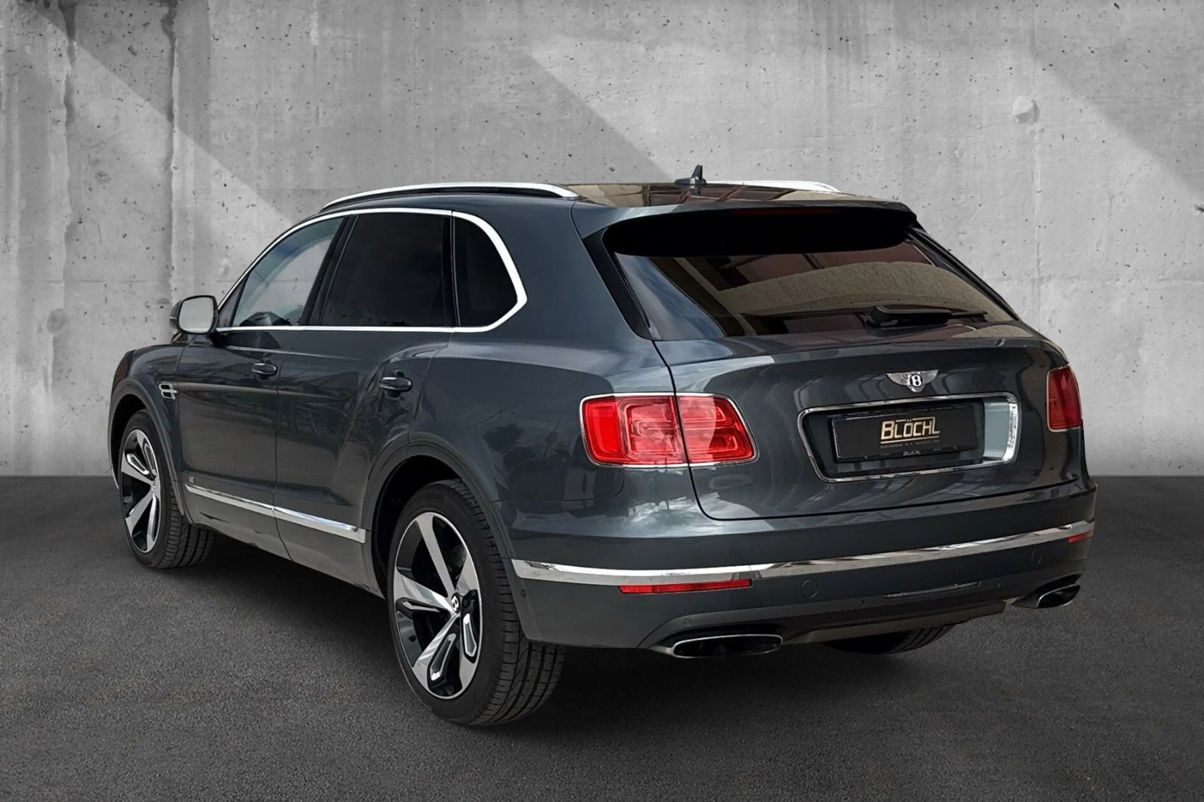 Bentley Bentayga W12*First Edition*Dt. Auto*Naim*Mulline — photo 3