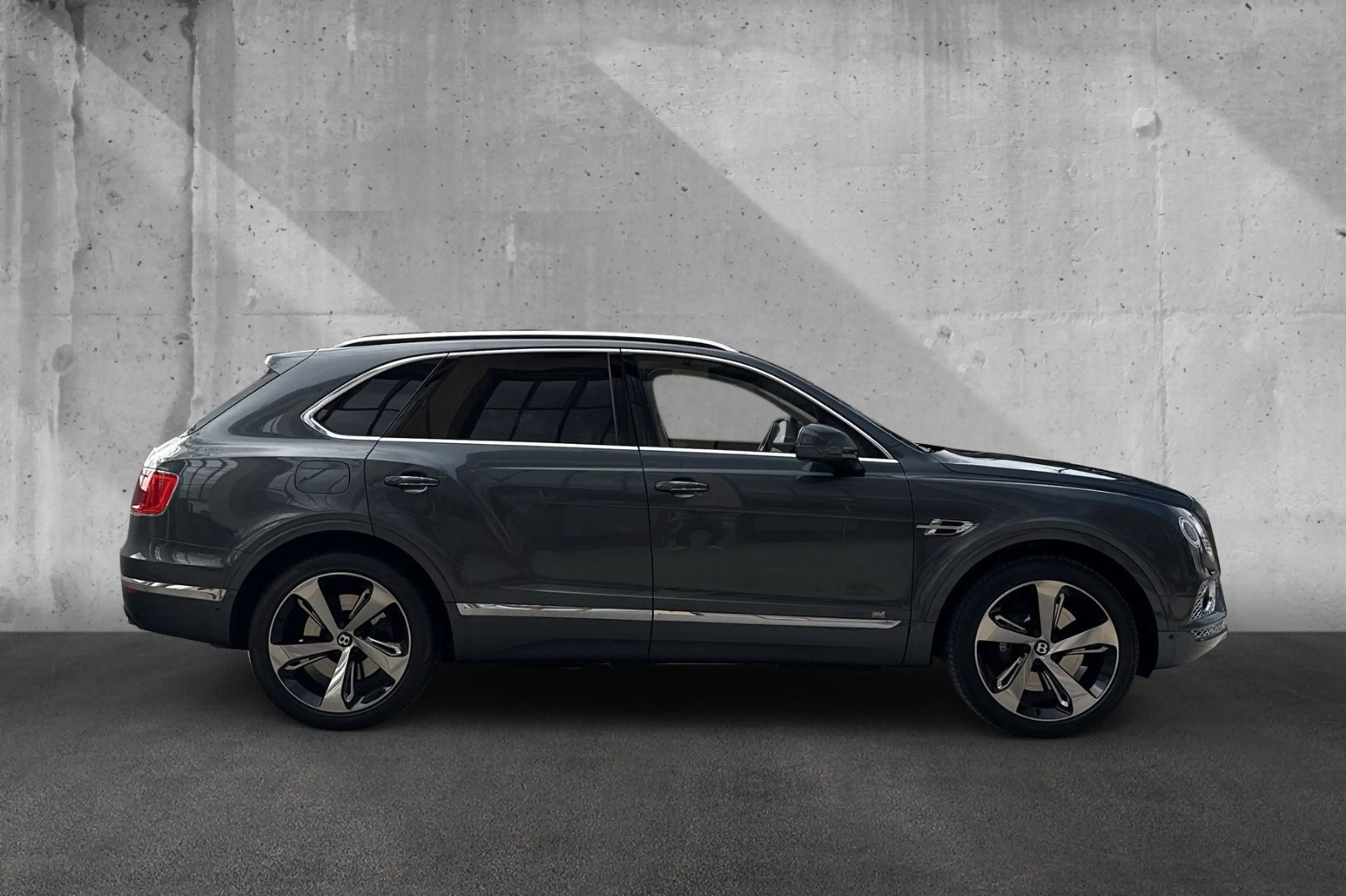 Bentley Bentayga W12*First Edition*Dt. Auto*Naim*Mulline — photo 6