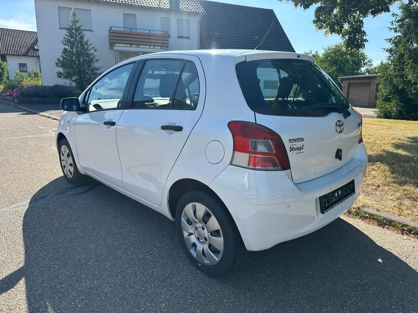 Toyota Yaris Cool *2. Hand*5-Türer*Klima*HU 09/26*Allwetter* Blanc - 2