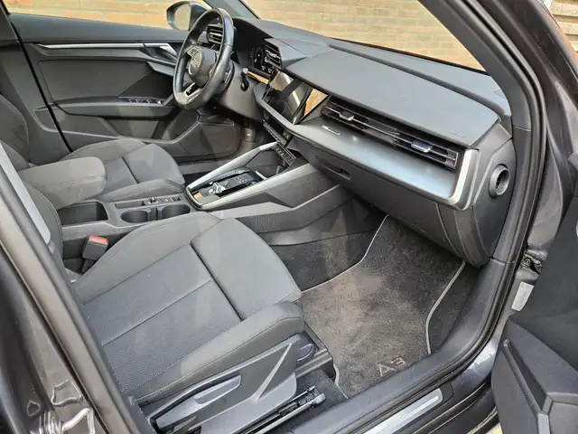 Audi A3 view 25