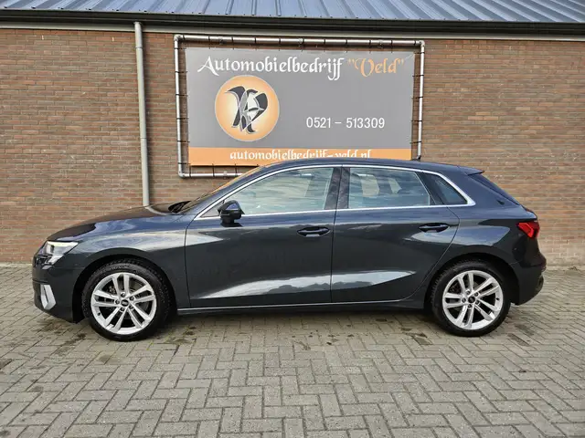 Audi A3 view 3