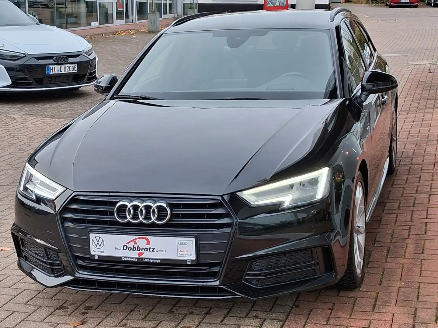 Audi A4 Avant Sport Schwarz - 2