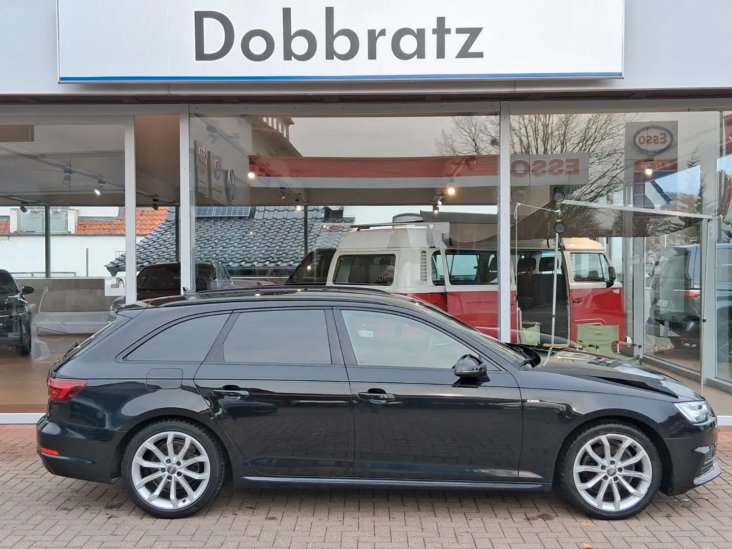 Audi A4 Avant Sport Schwarz - 1