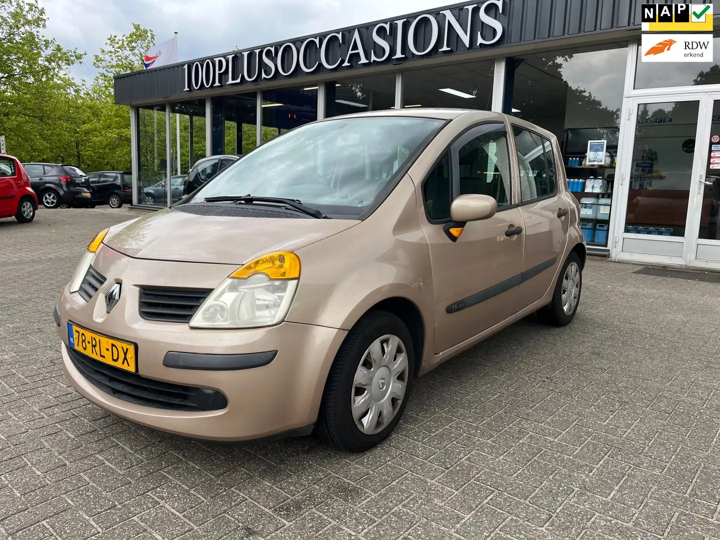 Renault Modus 1.4-16V Dynamique Comfort Beige - 1