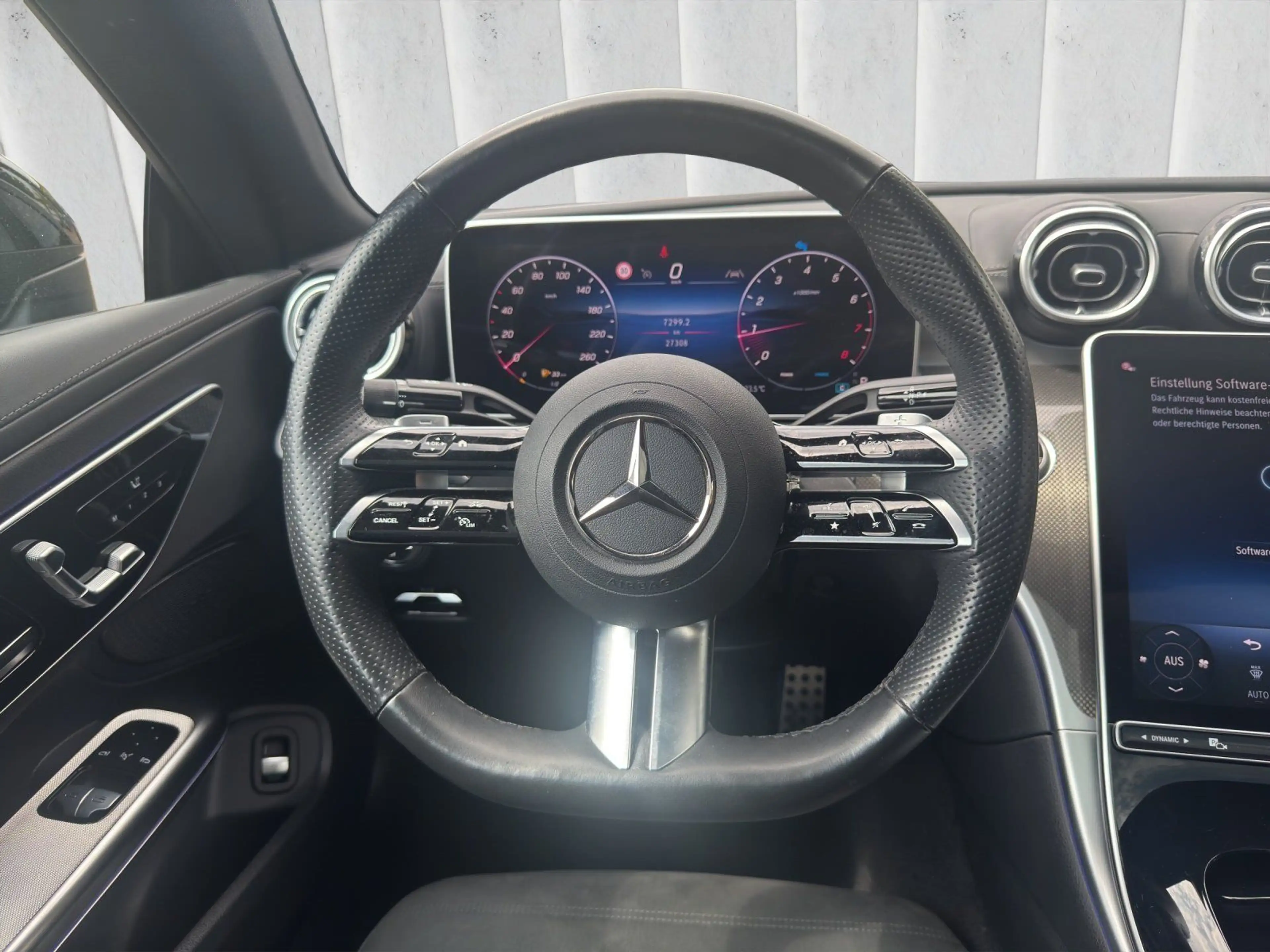 Mercedes-Benz CLE 200 AMG Night-Paket Panorama LED Memory Totw — photo 10