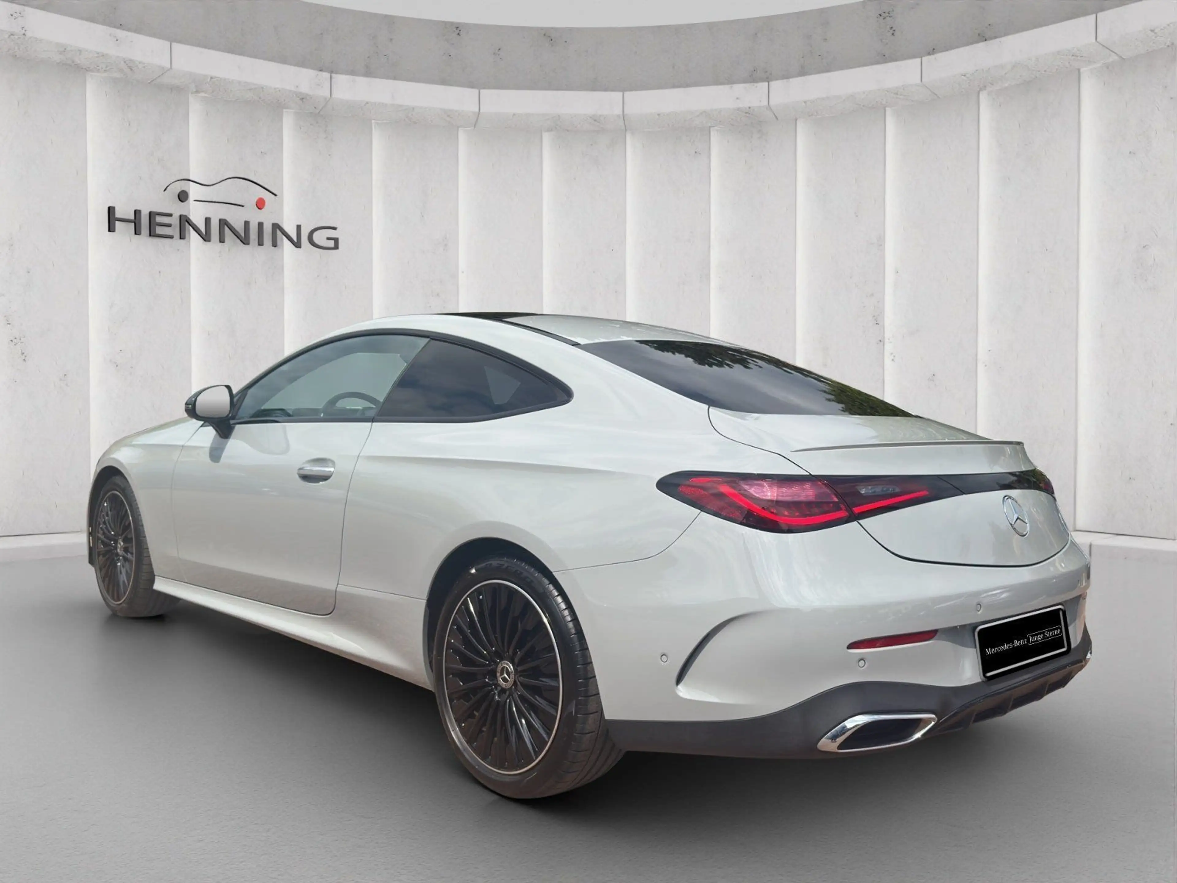 Mercedes-Benz CLE 200 AMG Night-Paket Panorama LED Memory Totw — photo 3