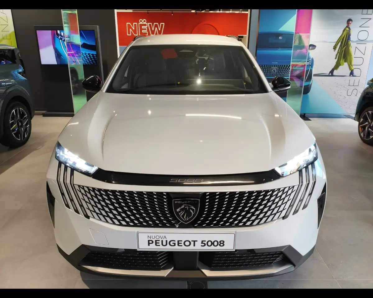 Peugeot 5008 1.2 Hybrid Allure 2