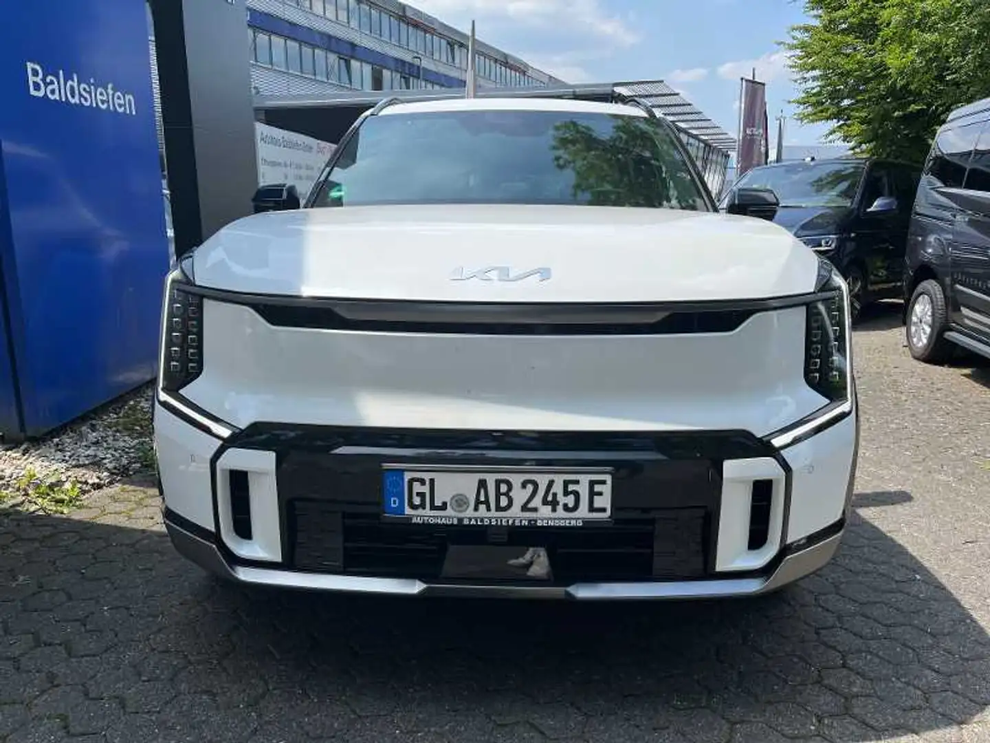 Kia EV9 GT-Line Launch Edition AWD Bílá - 2