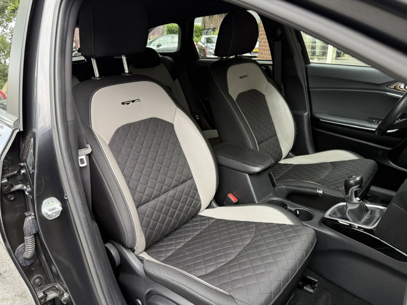 Kia Ceed SW / cee'd SW Sportswagon 1.0 T-GDi GT-Line Ed TREKHAAK / CAMERA — photo 38