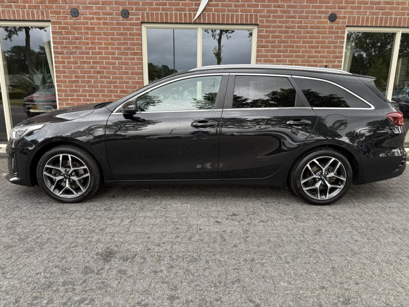 Kia Ceed SW / cee'd SW Sportswagon 1.0 T-GDi GT-Line Ed TREKHAAK / CAMERA — photo 2