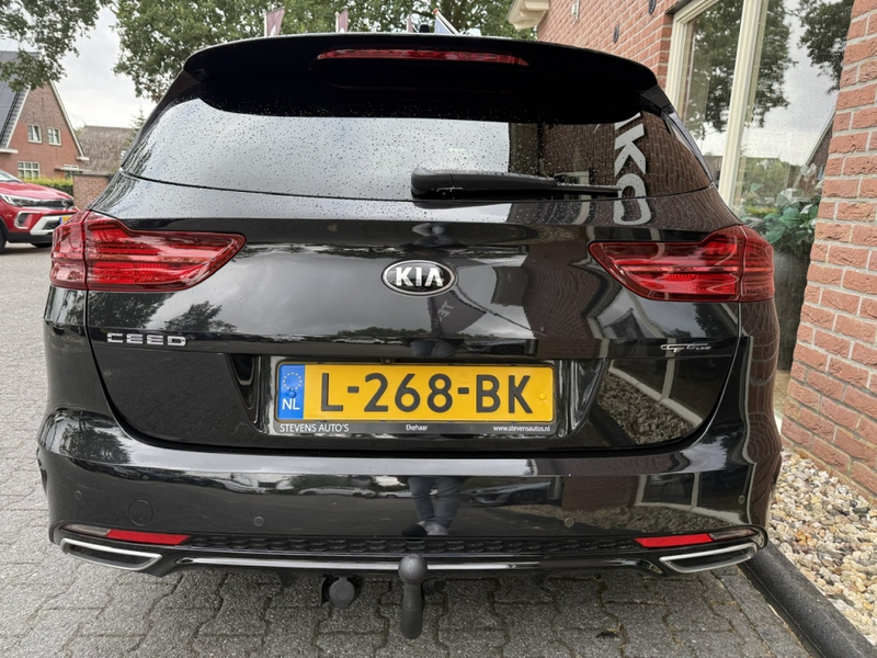 Kia Ceed SW / cee'd SW Sportswagon 1.0 T-GDi GT-Line Ed TREKHAAK / CAMERA — photo 10